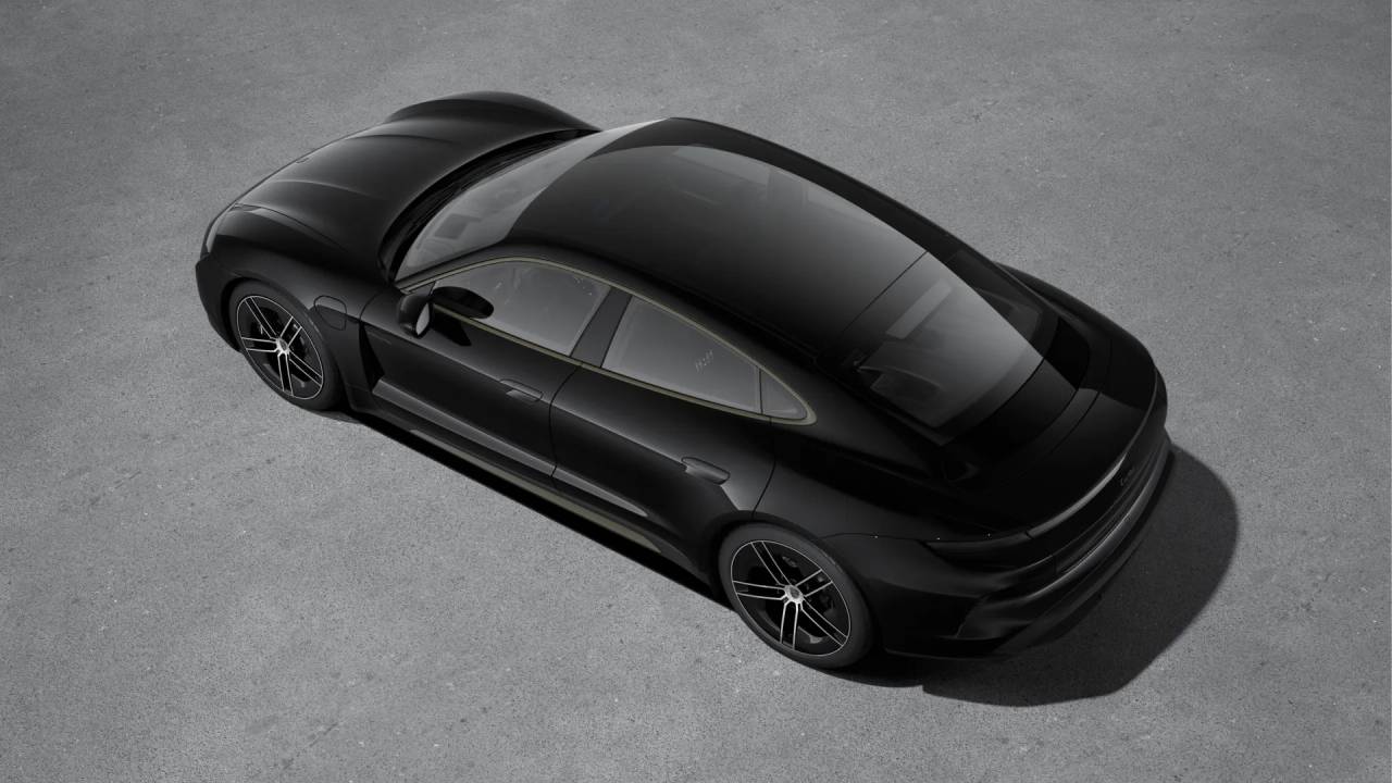 Thumbnail: 2026 Porsche Taycan - 4