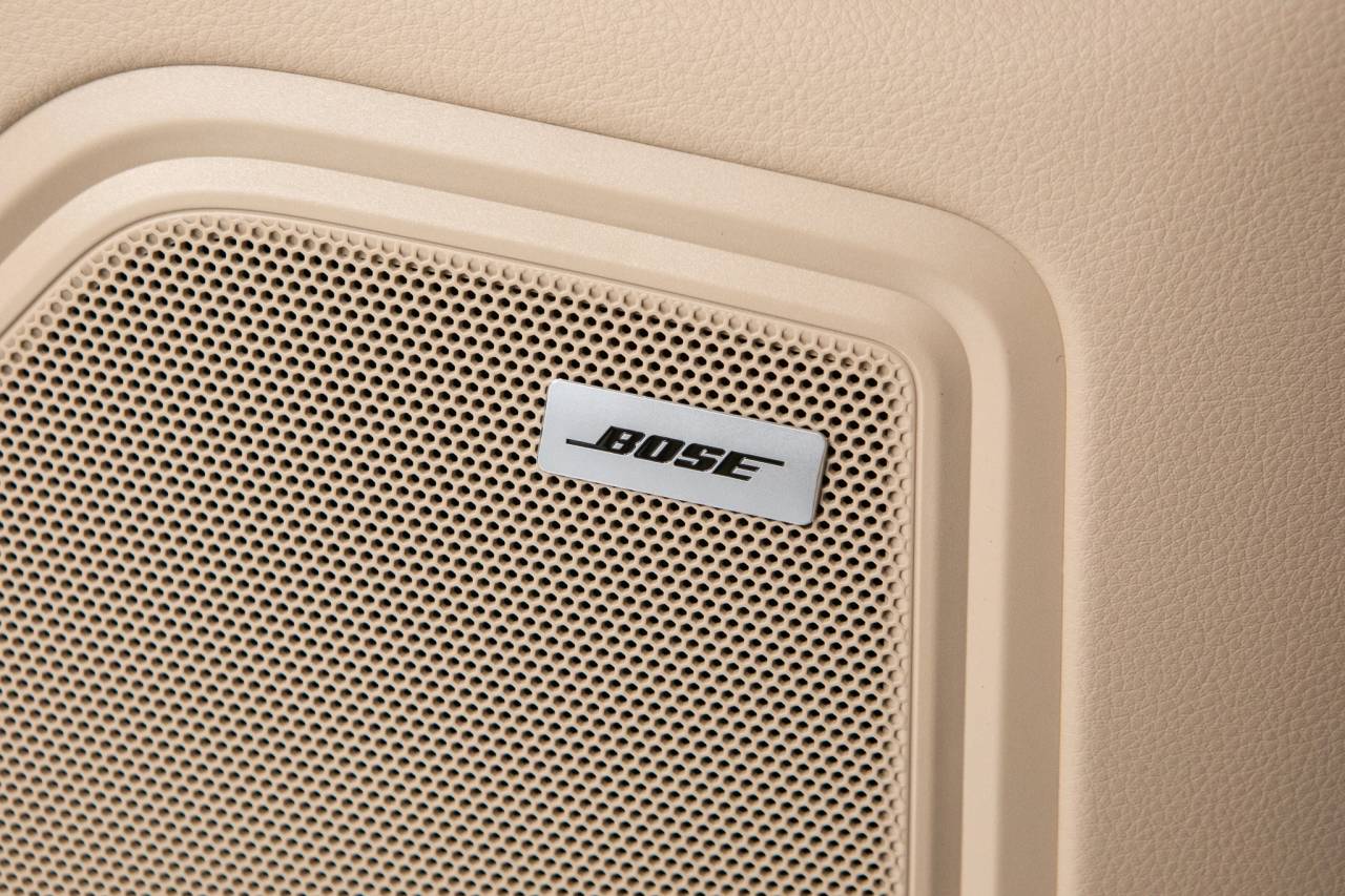 Thumbnail: 2026 Porsche Macan - 34