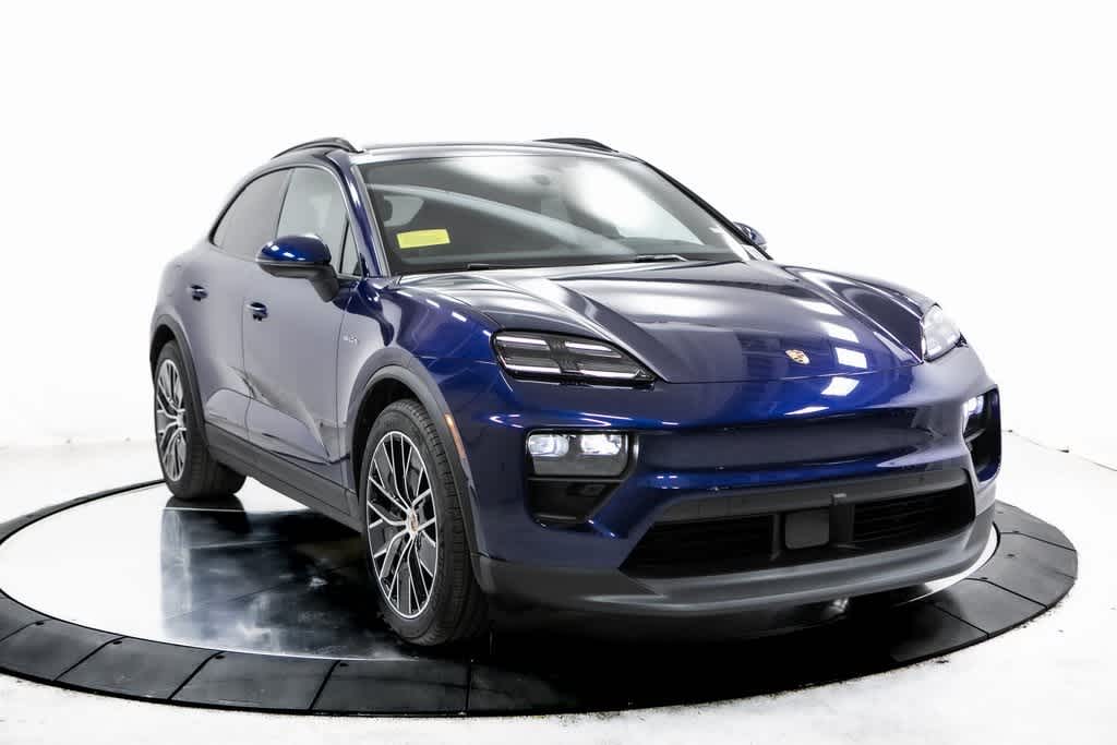 Thumbnail: 2025 Porsche Macan - 9