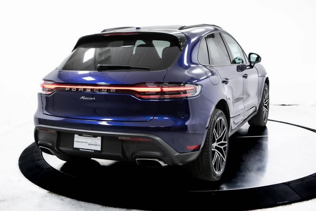 Thumbnail: 2025 Porsche Macan - 7