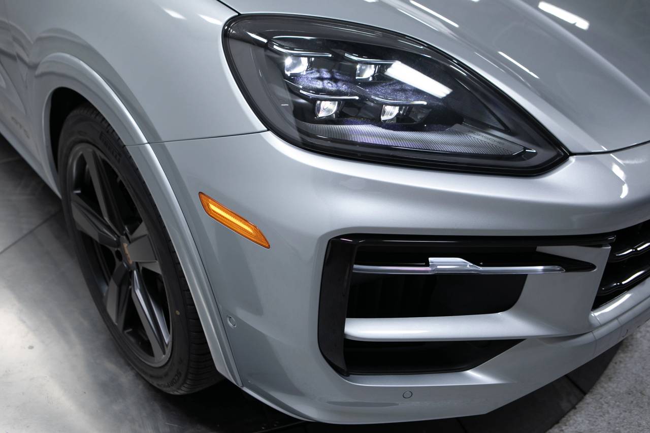 Thumbnail: 2026 Porsche Cayenne - 12