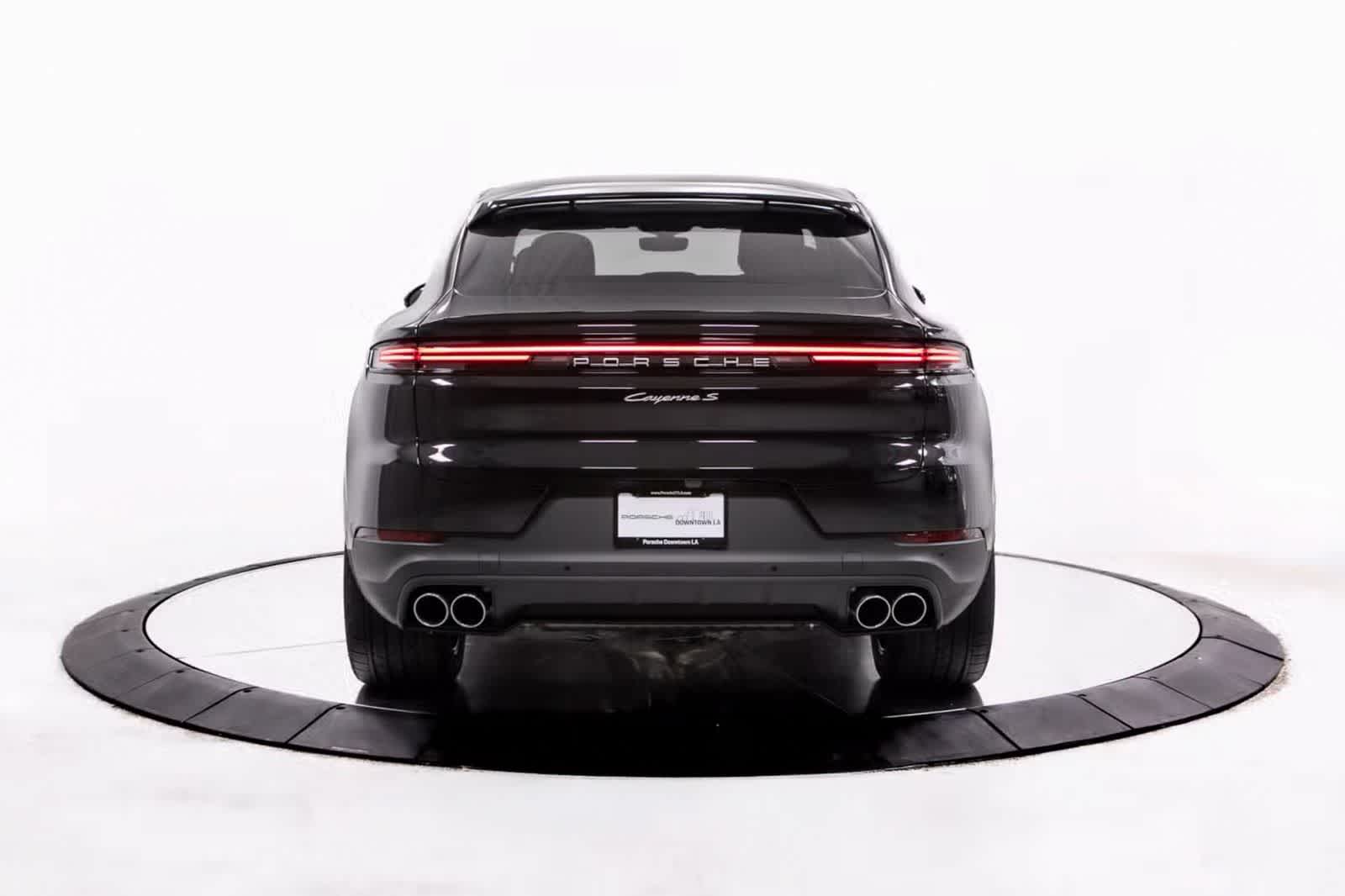 Thumbnail: 2026 Porsche Cayenne - 5