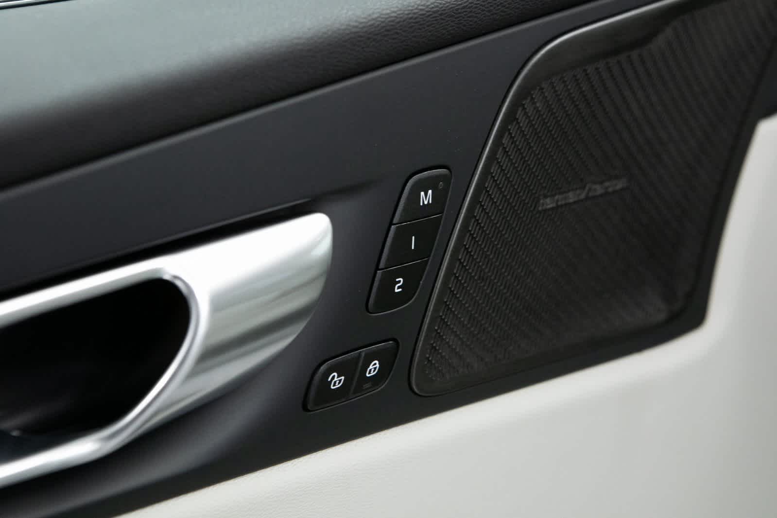 Thumbnail: 2024 Volvo XC60 - 19