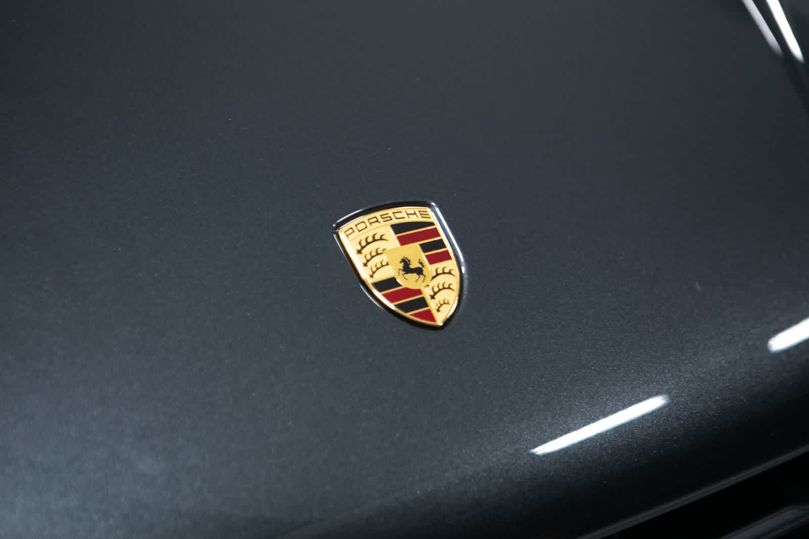 Thumbnail: 2026 Porsche Macan - 17