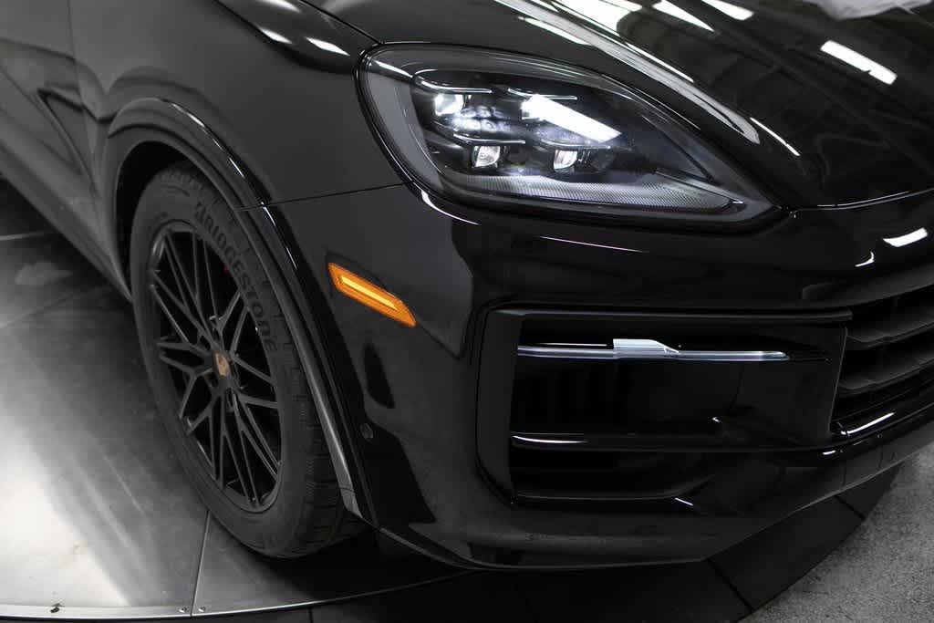 Thumbnail: 2025 Porsche Cayenne - 12