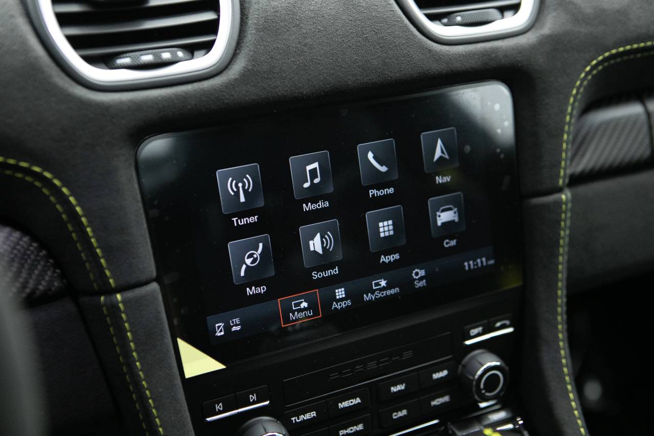 Thumbnail: 2025 Porsche  - 22