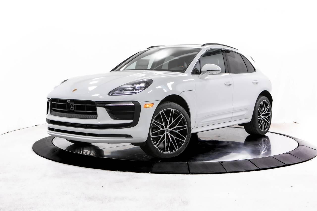 2026 Porsche Macan