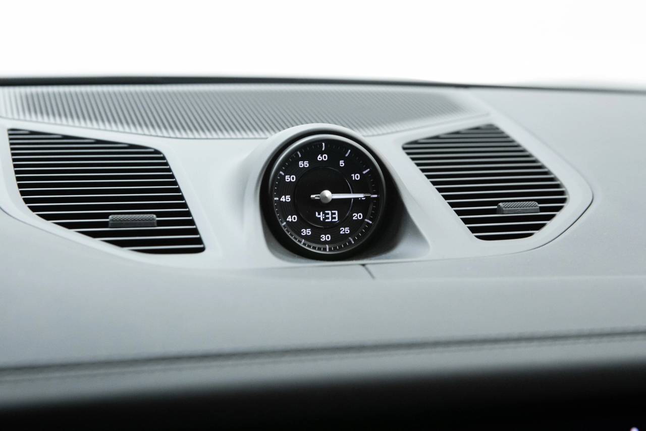 Thumbnail: 2026 Porsche Cayenne - 30