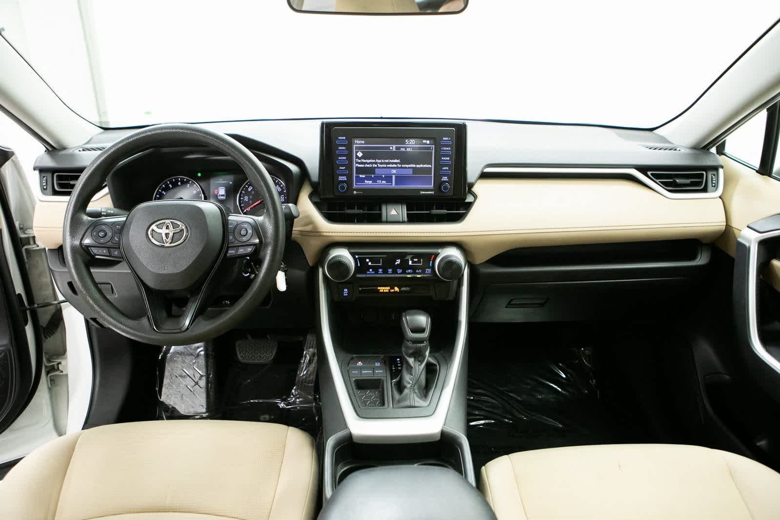Thumbnail: 2021 Toyota RAV4 - 13