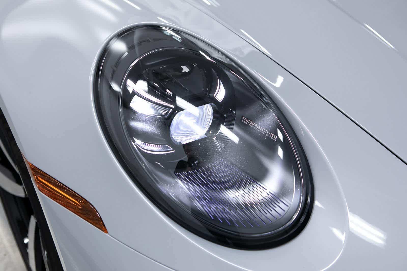 Thumbnail: 2025 Porsche 911 - 30