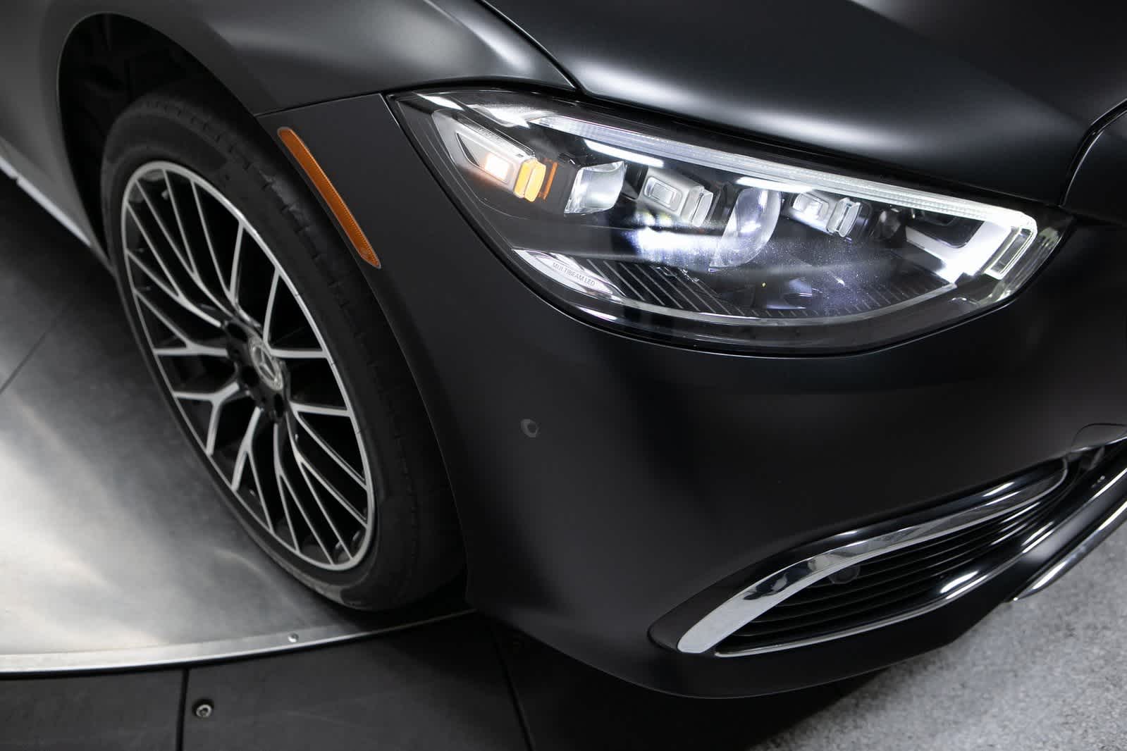 Thumbnail: 2023 Mercedes-Benz S-Class - 12