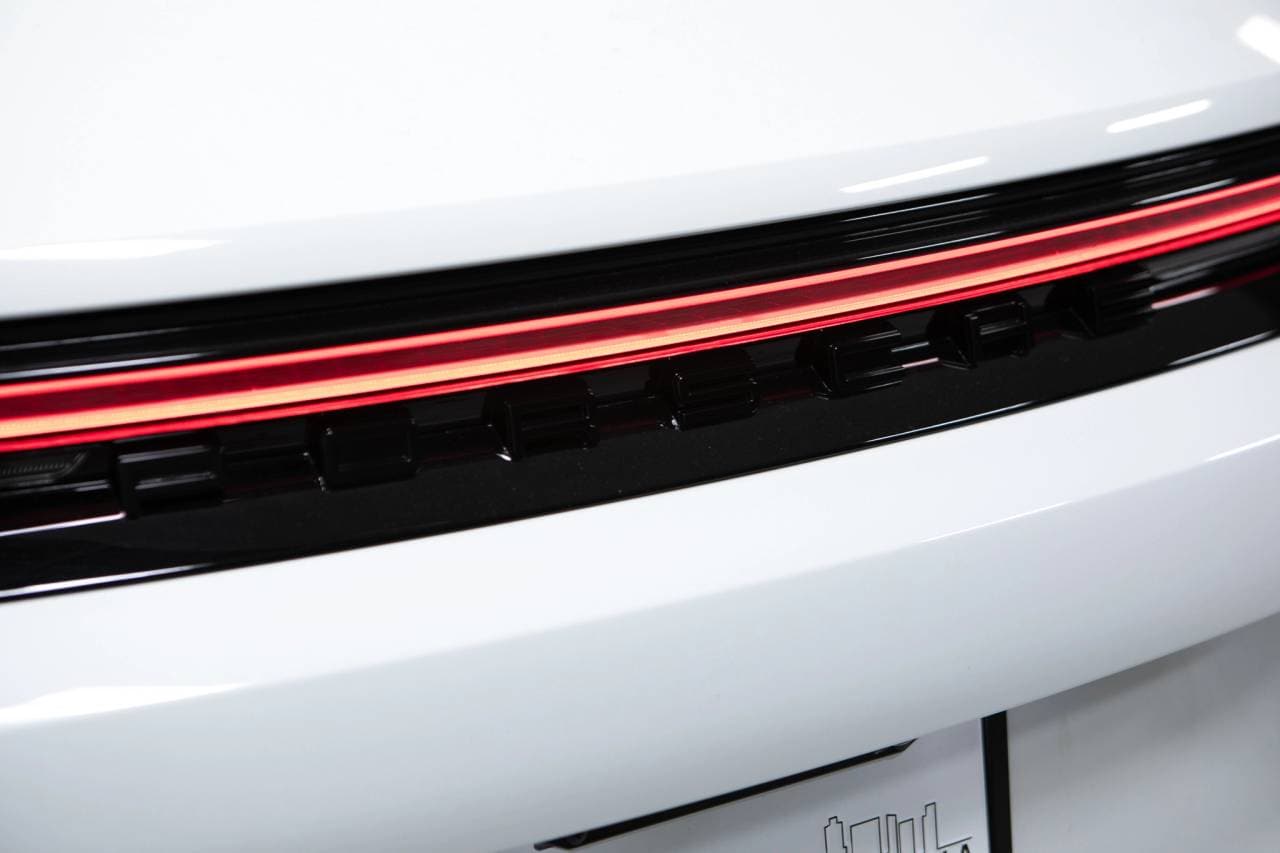 Thumbnail: 2026 Porsche Panamera - 15