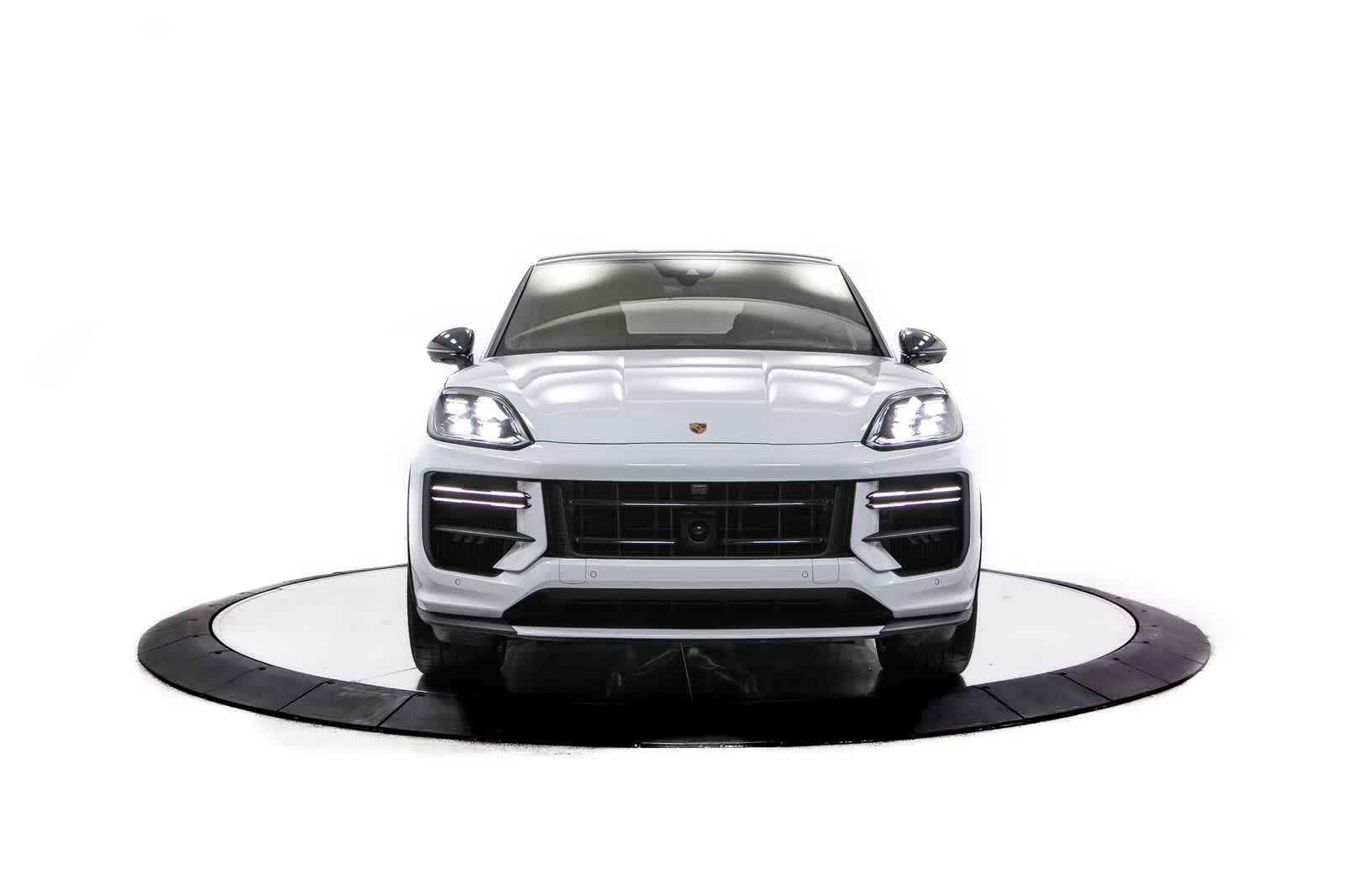 Thumbnail: 2025 Porsche Cayenne - 10