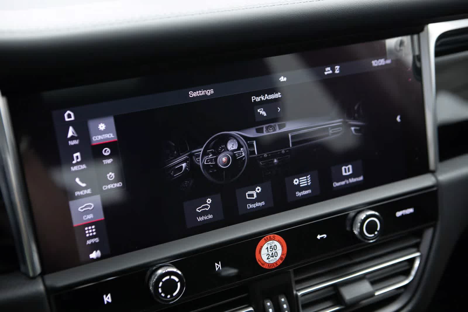 Thumbnail: 2026 Porsche Macan - 15