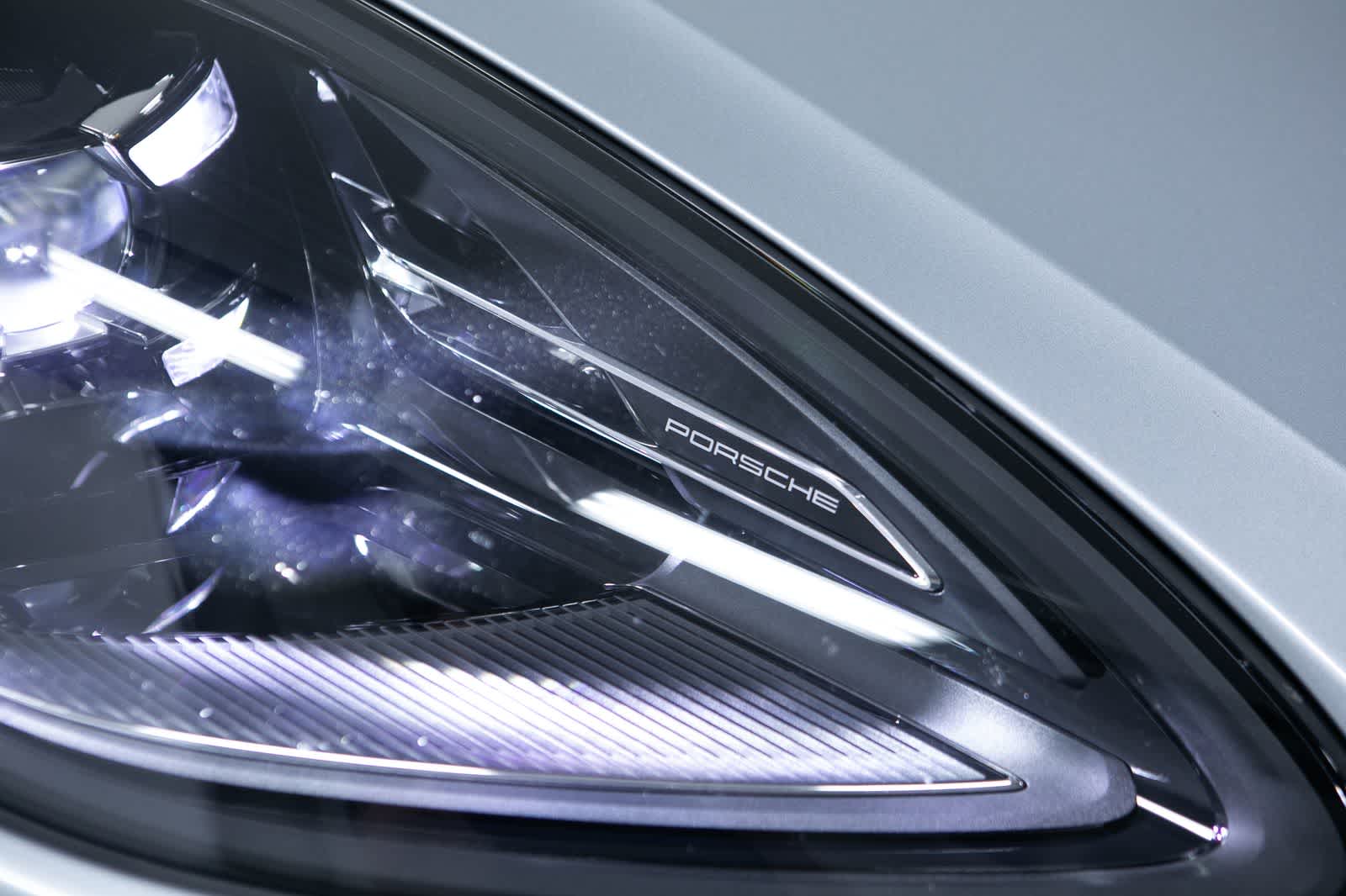 Thumbnail: 2026 Porsche Macan - 16