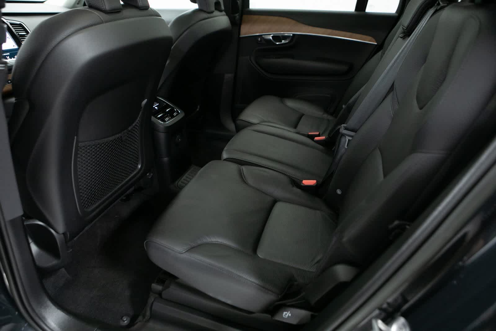 Thumbnail: 2022 Volvo XC90 - 26