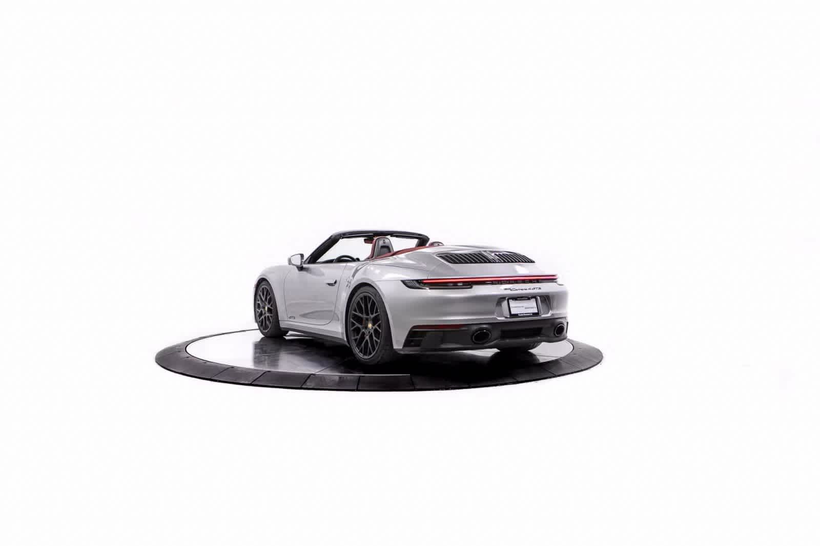 Thumbnail: 2024 Porsche 911 - 3