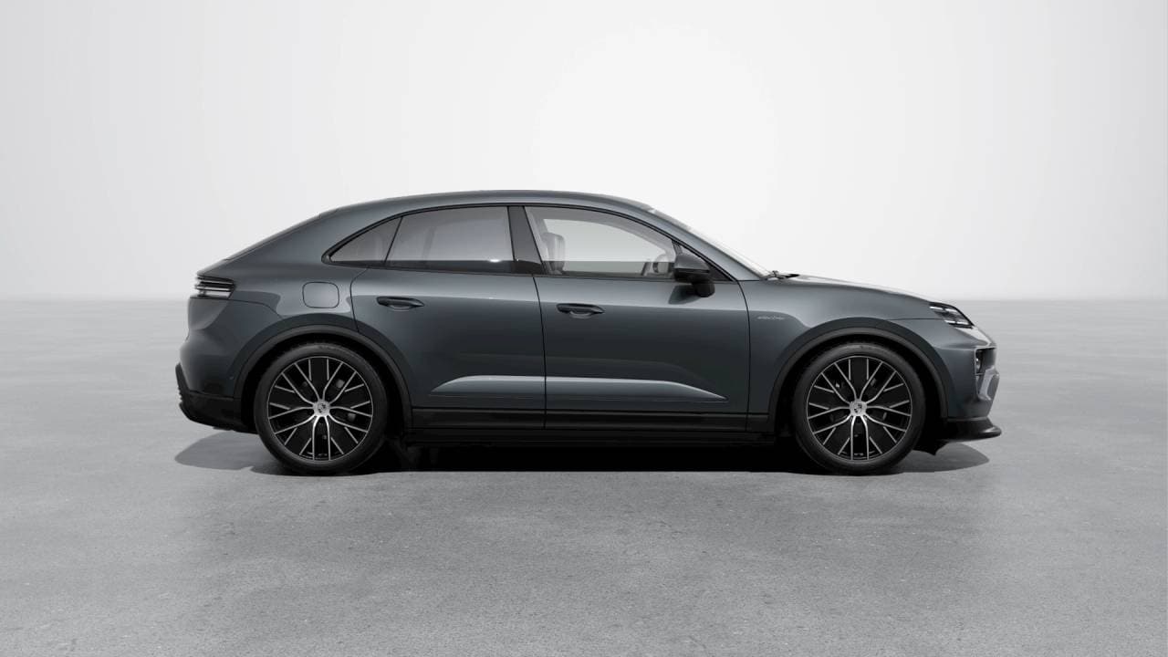 Thumbnail: 2026 Porsche Macan - 6