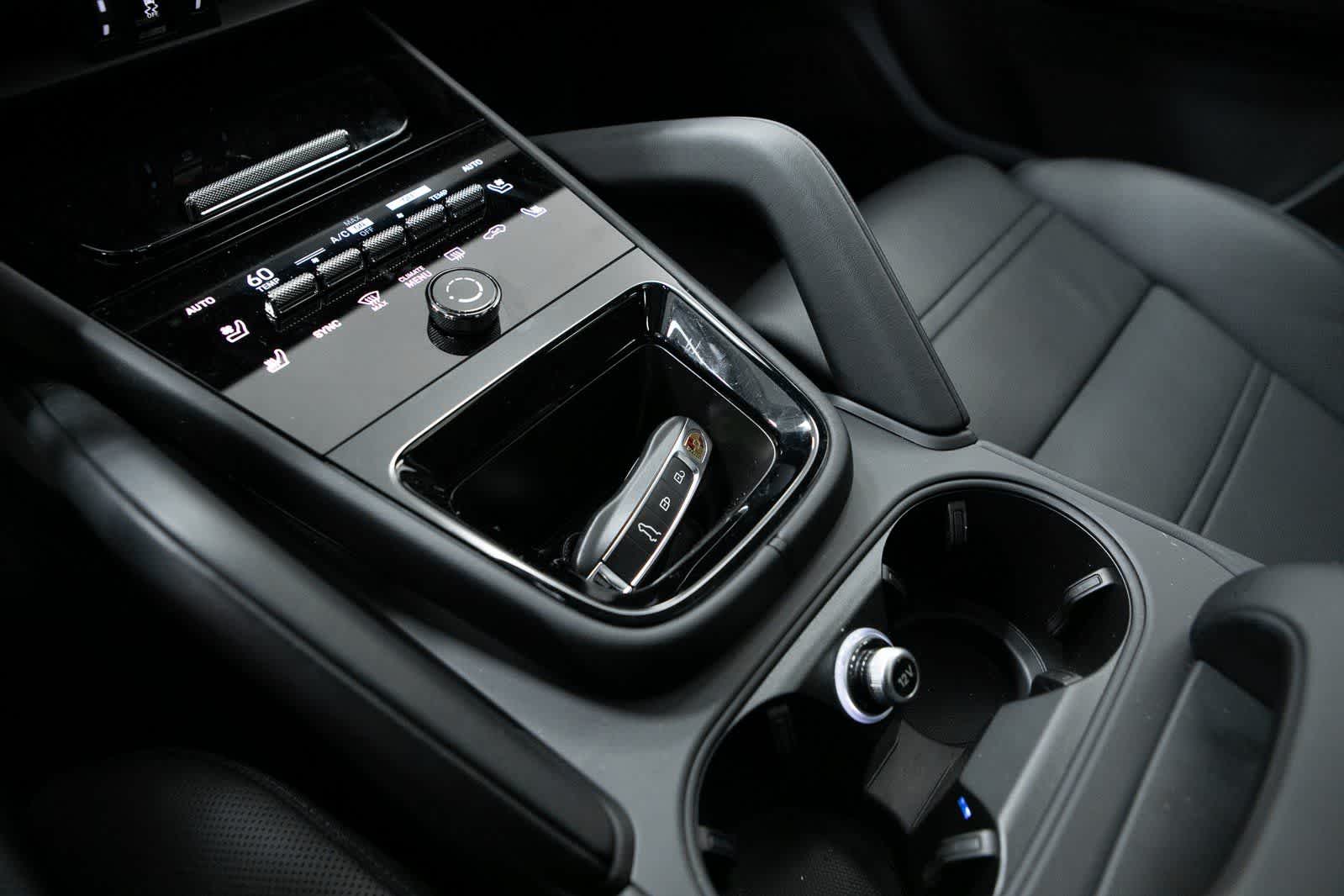 Thumbnail: 2025 Porsche Cayenne - 24