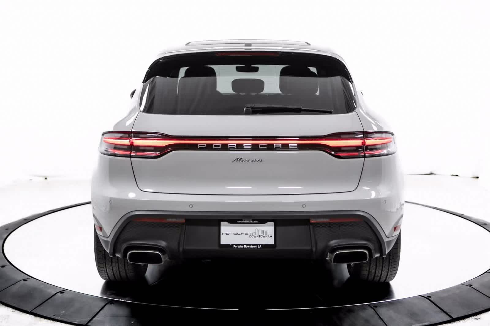 Thumbnail: 2025 Porsche Macan - 6