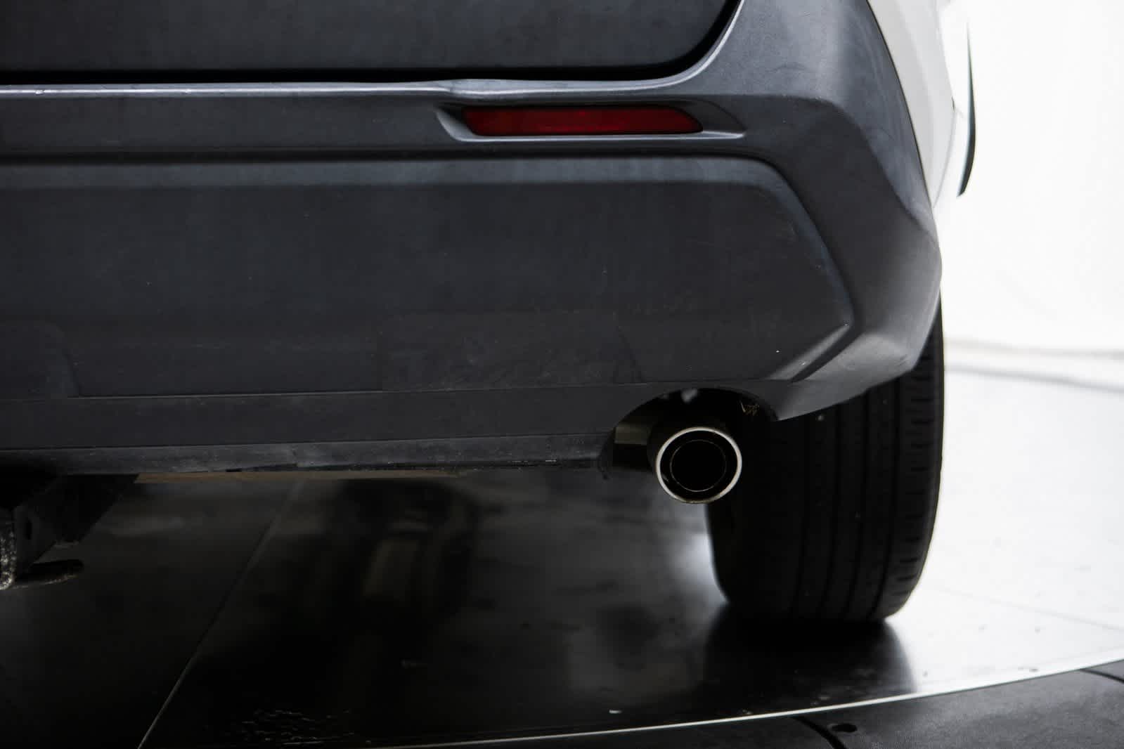 Thumbnail: 2021 Toyota RAV4 - 32