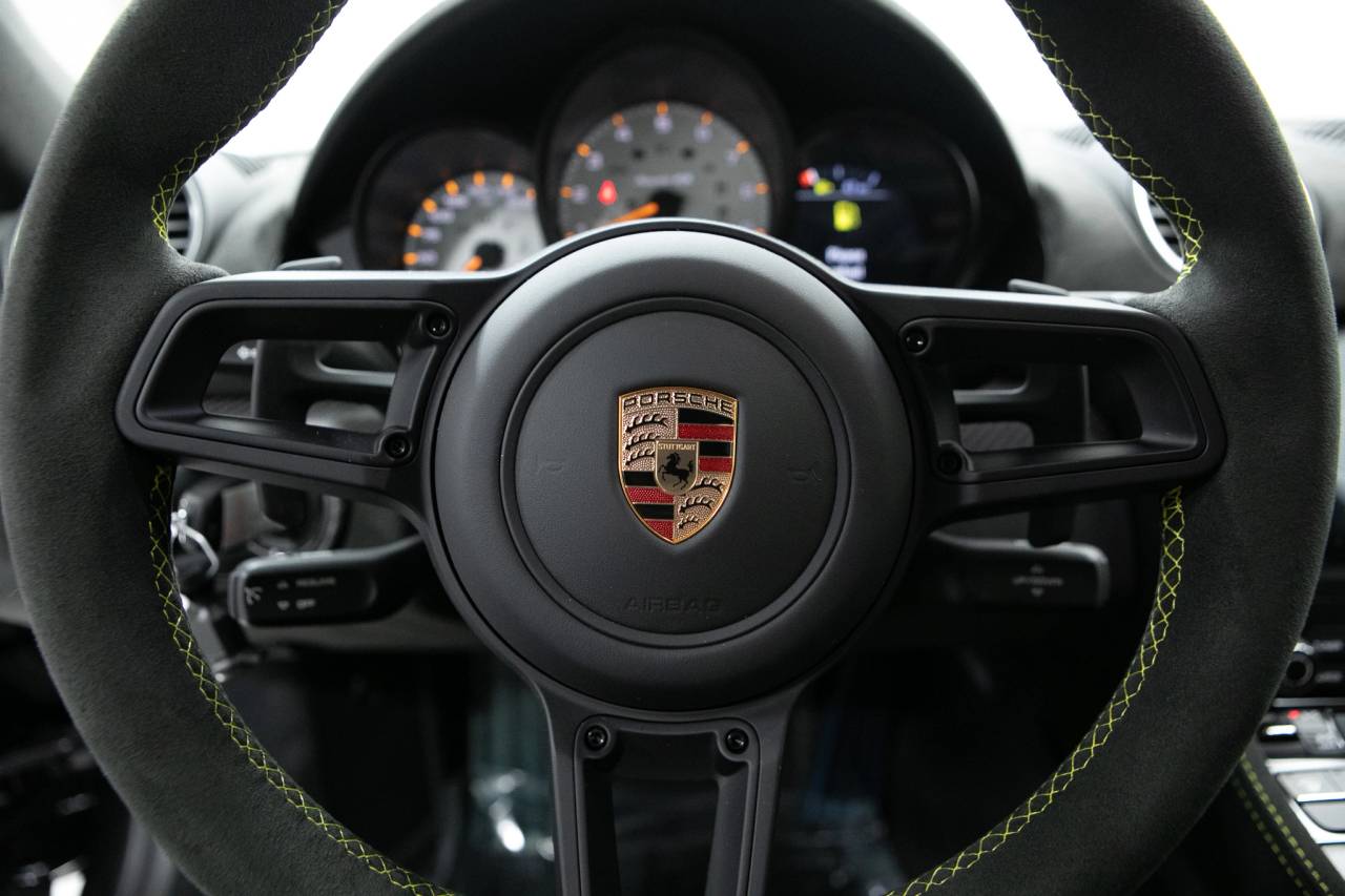 Thumbnail: 2025 Porsche  - 21