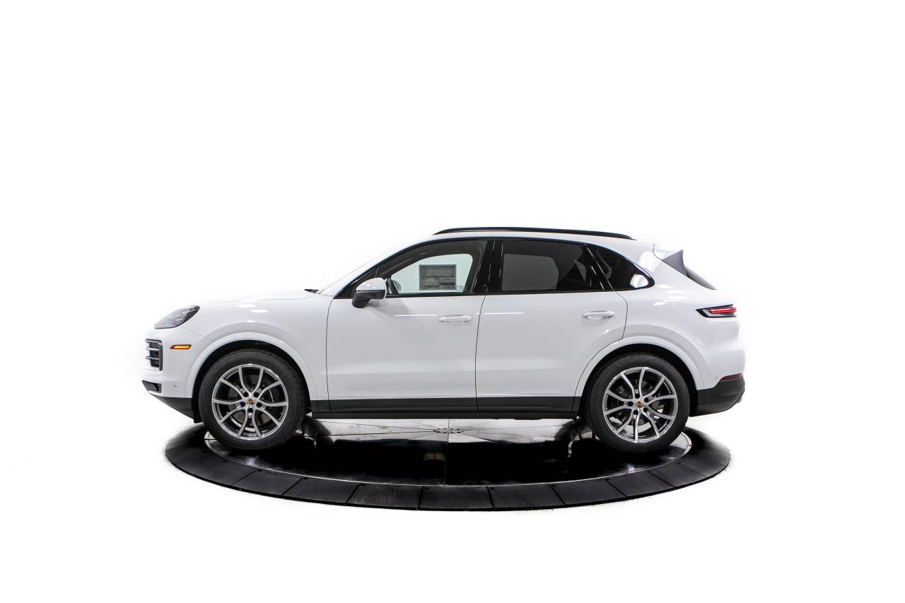 Thumbnail: 2026 Porsche Cayenne - 2