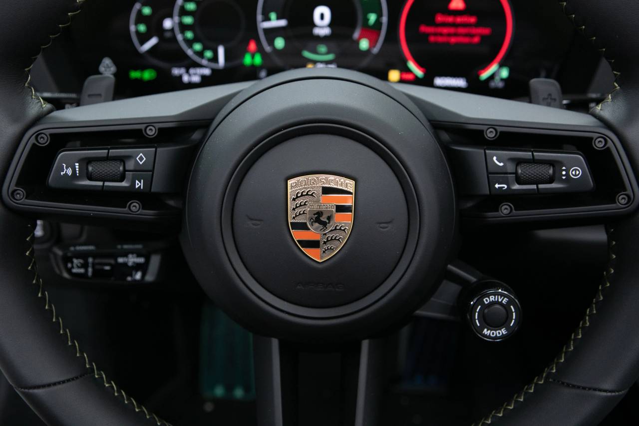 Thumbnail: 2026 Porsche 911 - 22