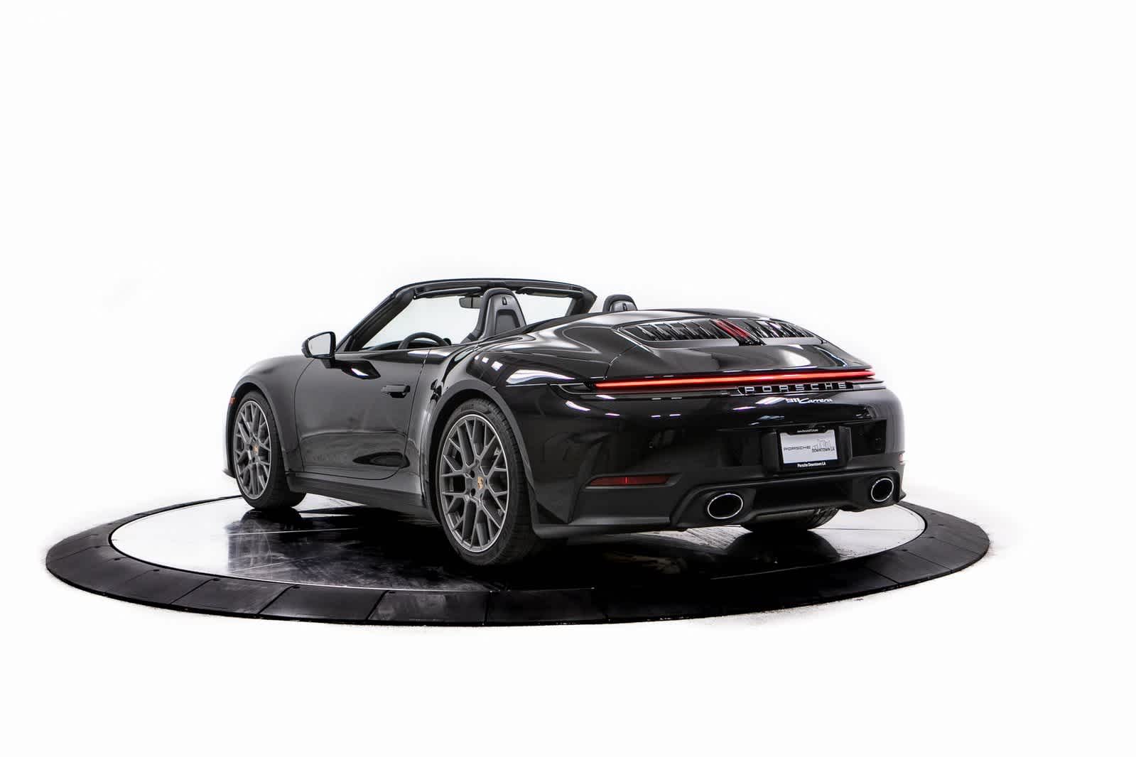 Thumbnail: 2025 Porsche 911 - 3