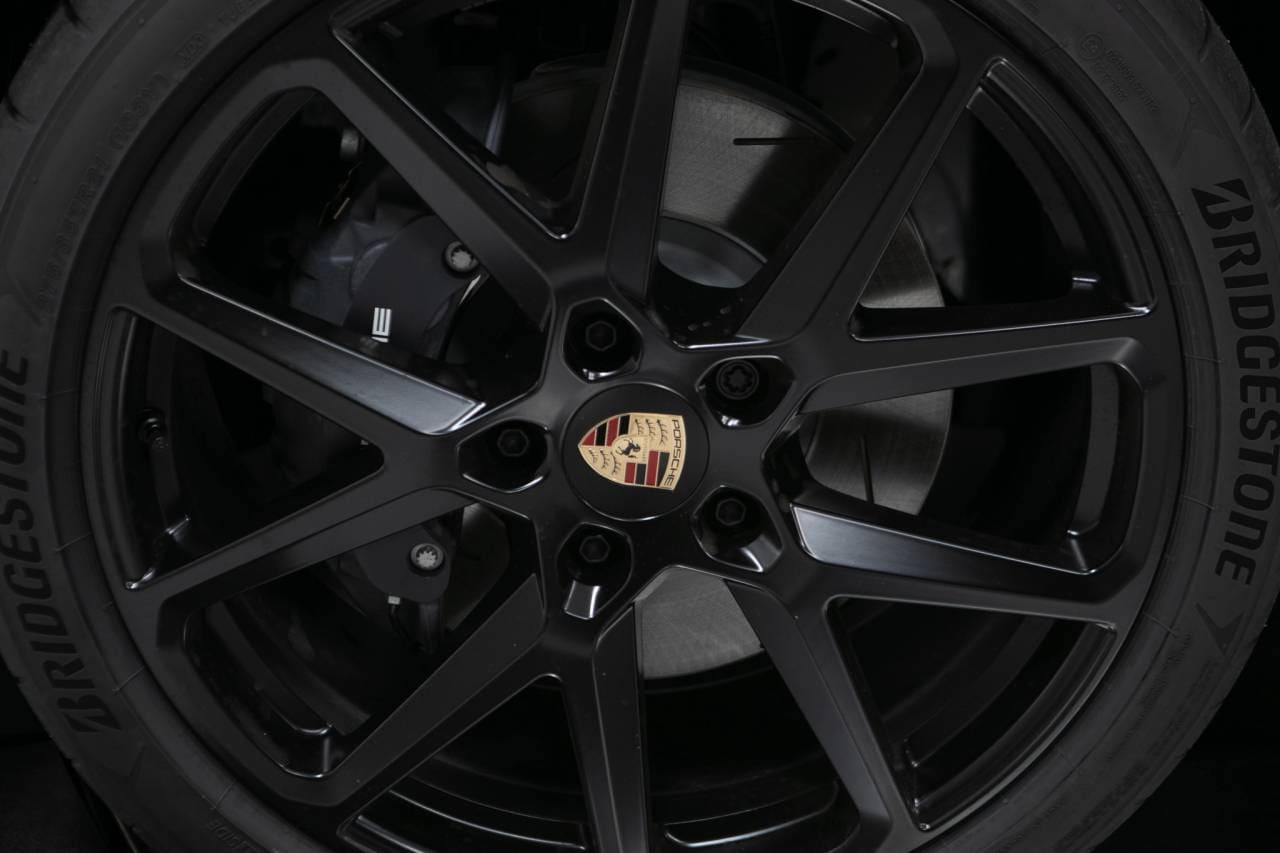 Thumbnail: 2026 Porsche Panamera - 11