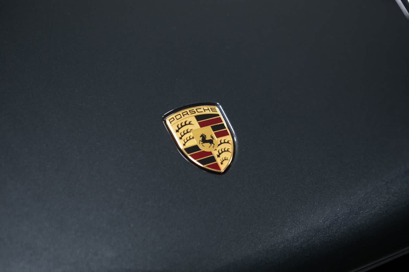 Thumbnail: 2026 Porsche Macan - 17