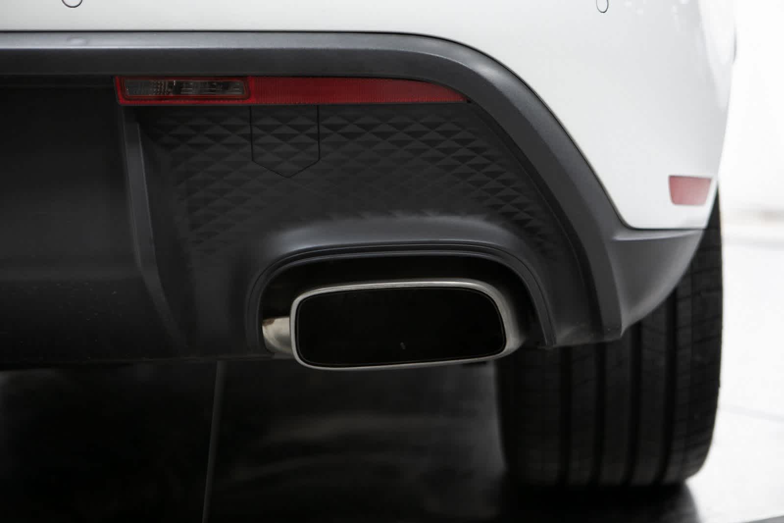 Thumbnail: 2024 Porsche Macan - 38