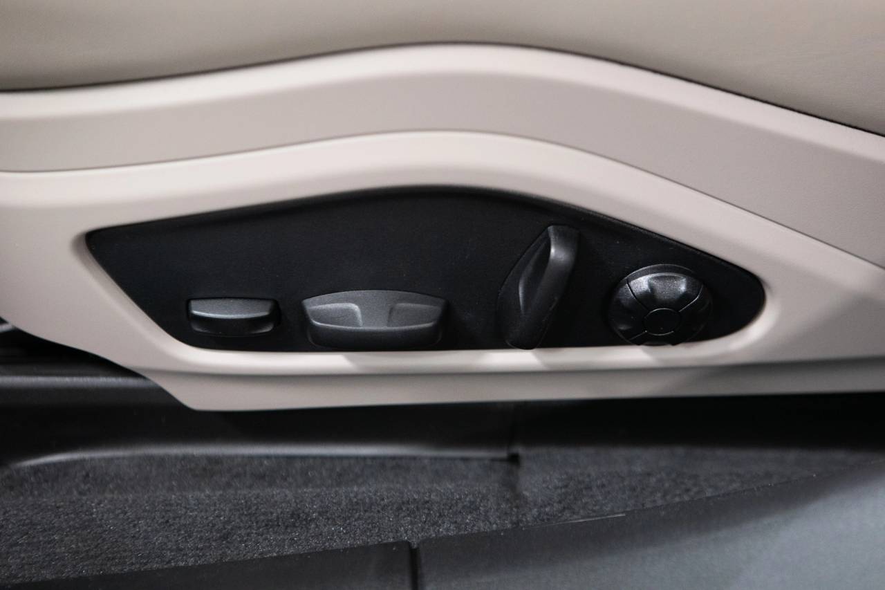 Thumbnail: 2026 Porsche Panamera - 24