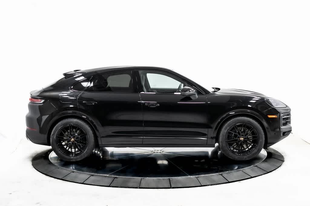 Thumbnail: 2025 Porsche  - 8