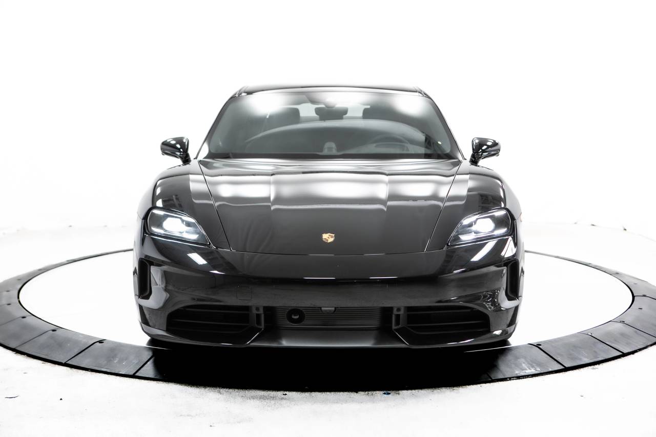 Thumbnail: 2025 Porsche Taycan - 12