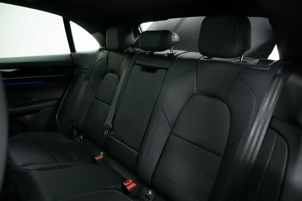 Thumbnail: 2025 Porsche Macan - 34