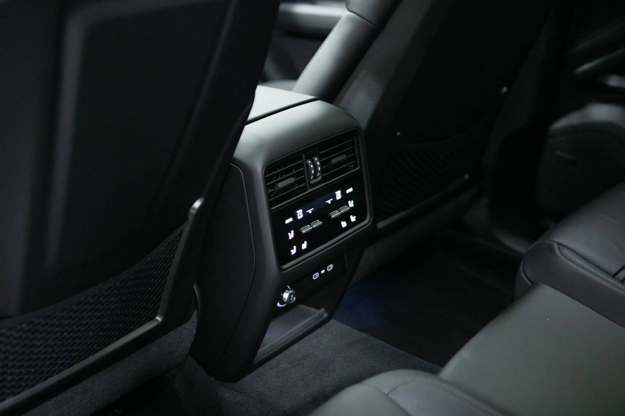 Thumbnail: 2026 Porsche  - 36