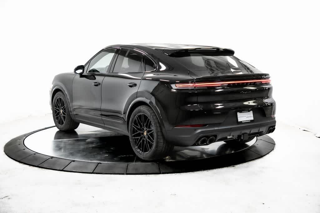 Thumbnail: 2025 Porsche  - 3
