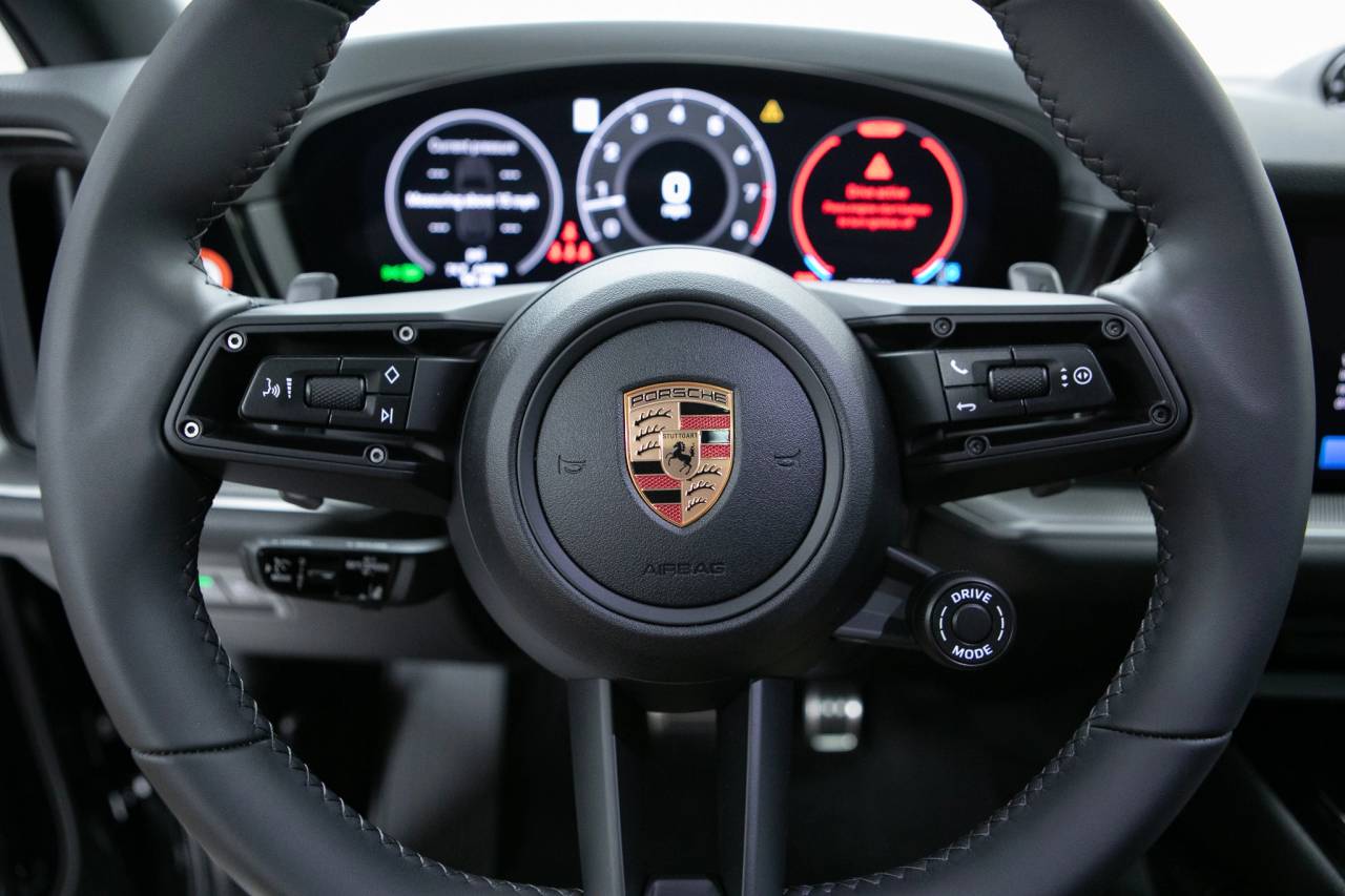 Thumbnail: 2026 Porsche Cayenne - 20