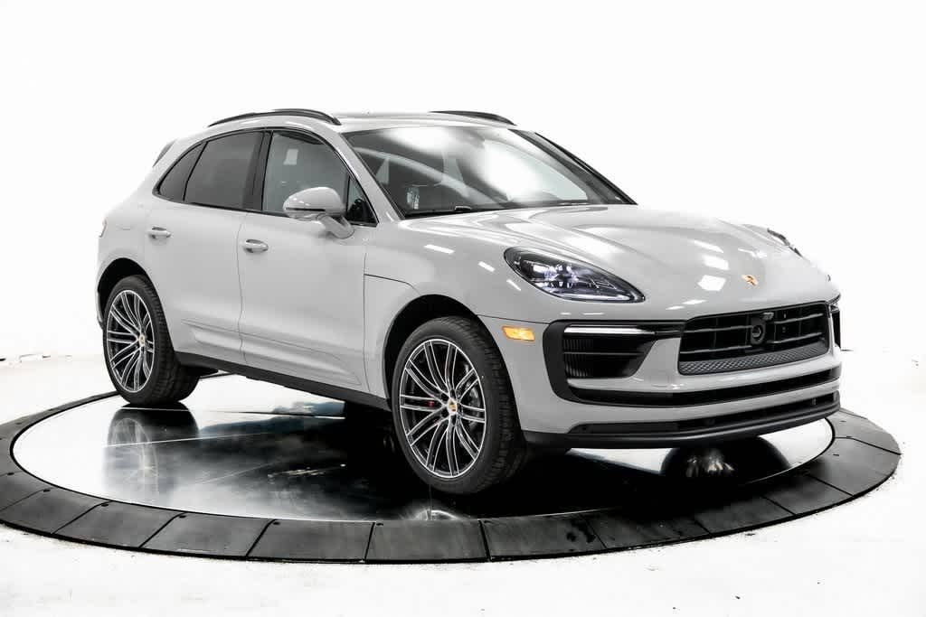 Thumbnail: 2025 Porsche Macan - 9