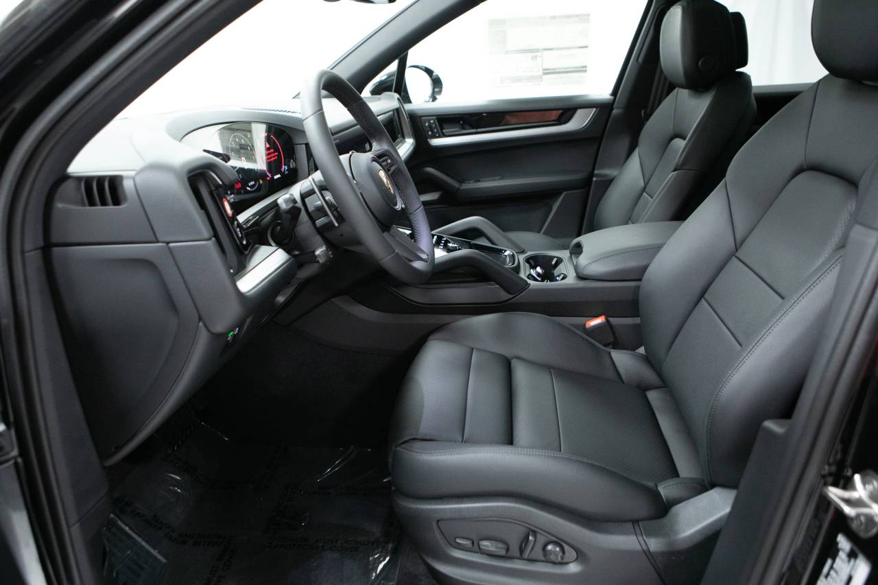 Thumbnail: 2026 Porsche Cayenne - 23