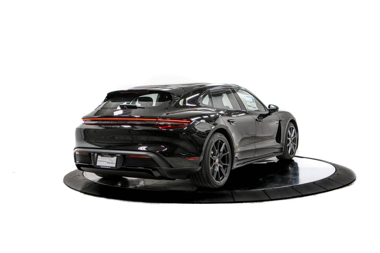 Thumbnail: 2026 Porsche Taycan - 7