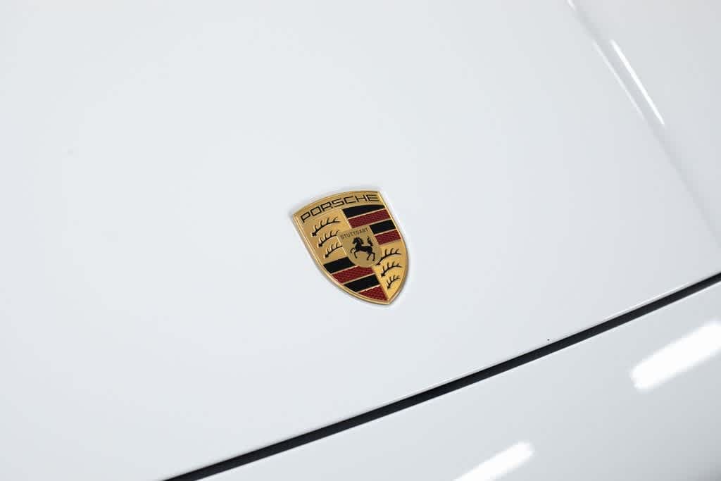 Thumbnail: 2025 Porsche  - 19