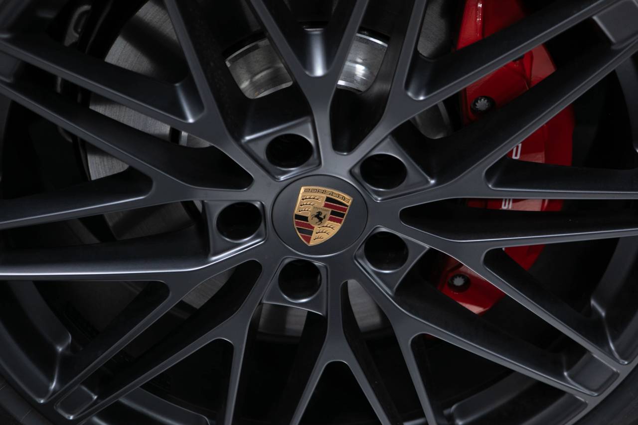 Thumbnail: 2026 Porsche Macan - 11