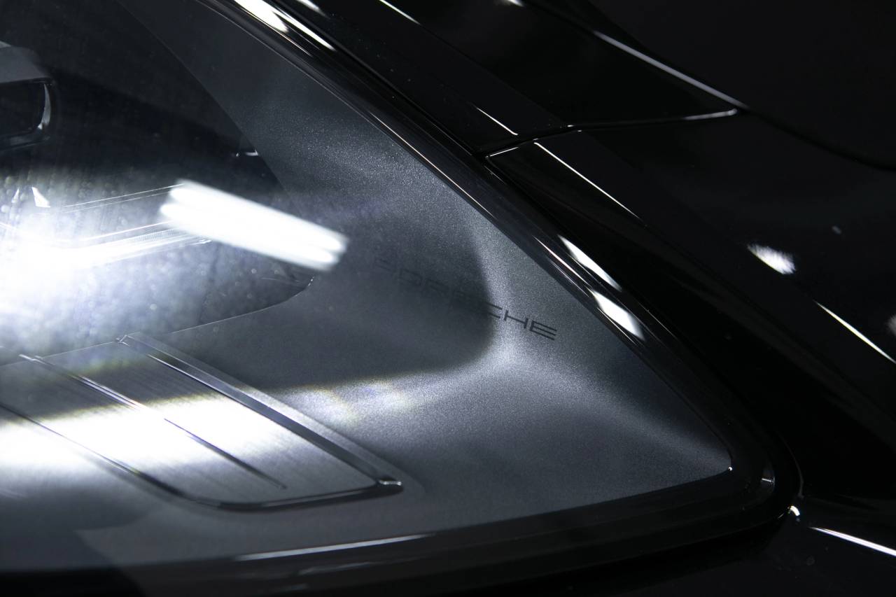 Thumbnail: 2026 Porsche Panamera - 13