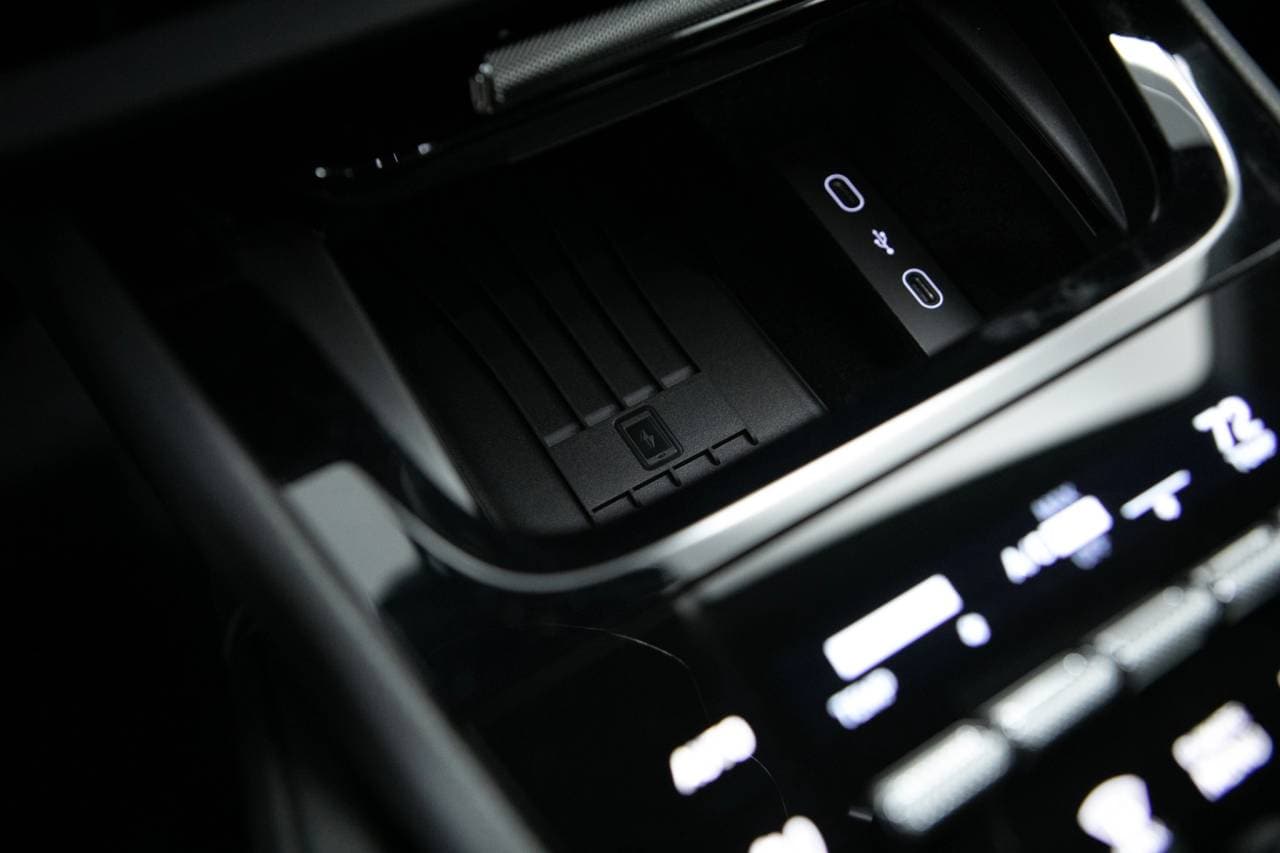 Thumbnail: 2026 Porsche Cayenne - 30