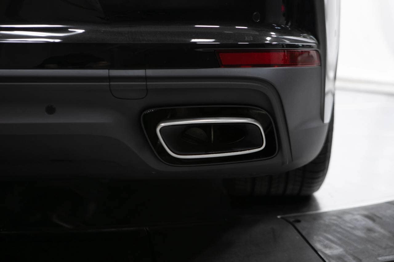 Thumbnail: 2026 Porsche Panamera - 17