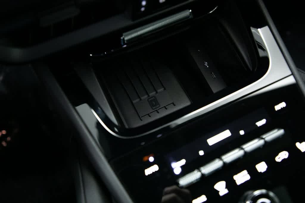 Thumbnail: 2025 Porsche Cayenne - 24