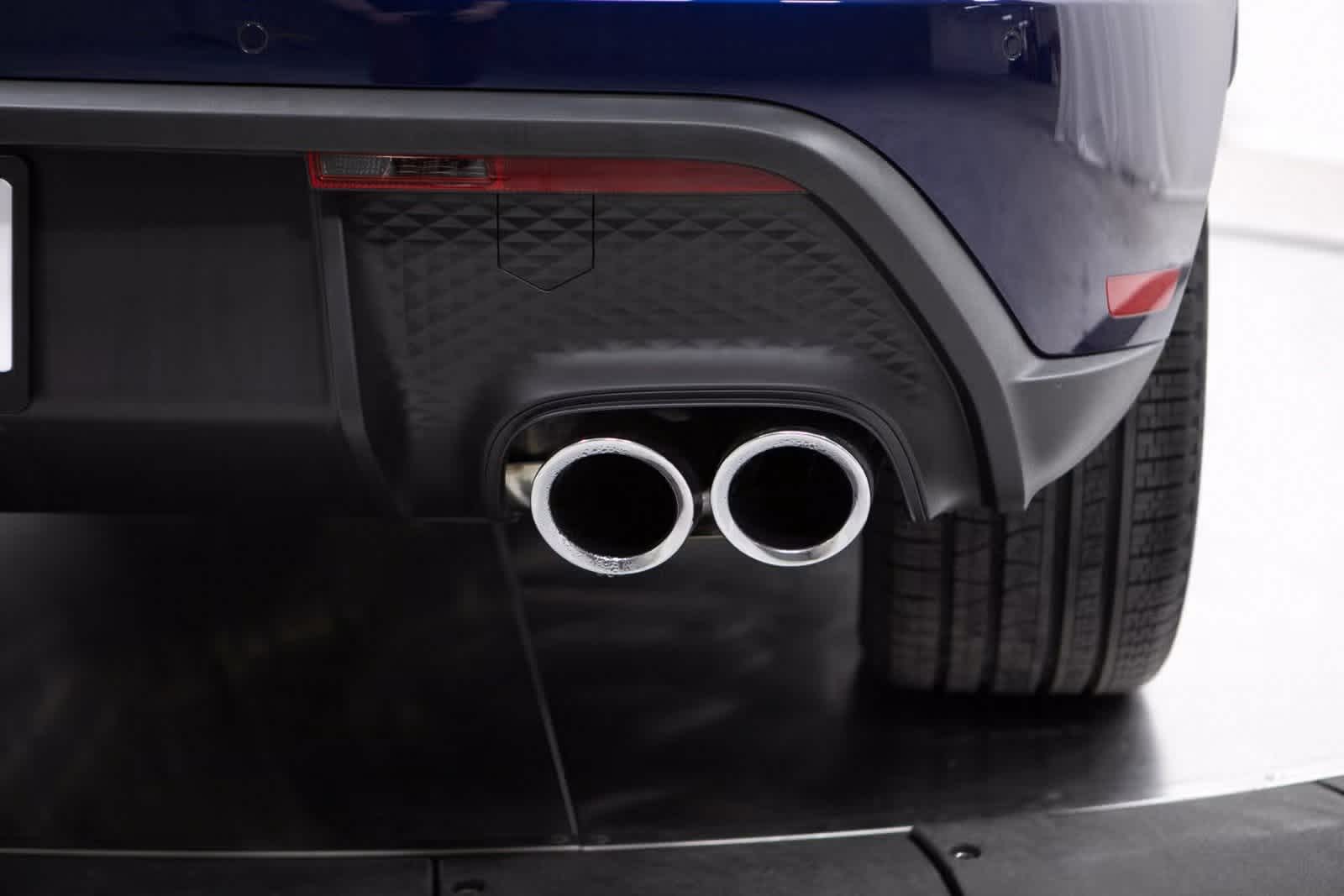 Thumbnail: 2025 Porsche Macan - 35