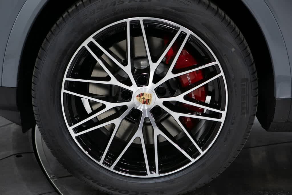 Thumbnail: 2025 Porsche Cayenne - 11